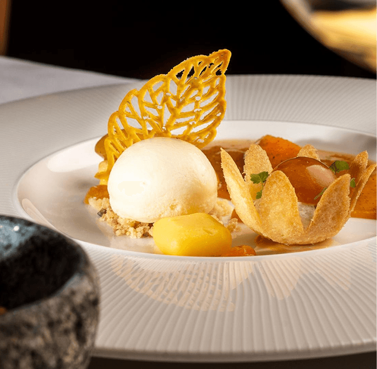 Kreatives Dessert der Verwöhnküche